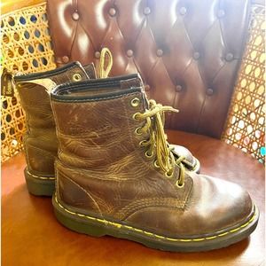 Vintage Dr. Martens, Brown and Yellow, Size 6